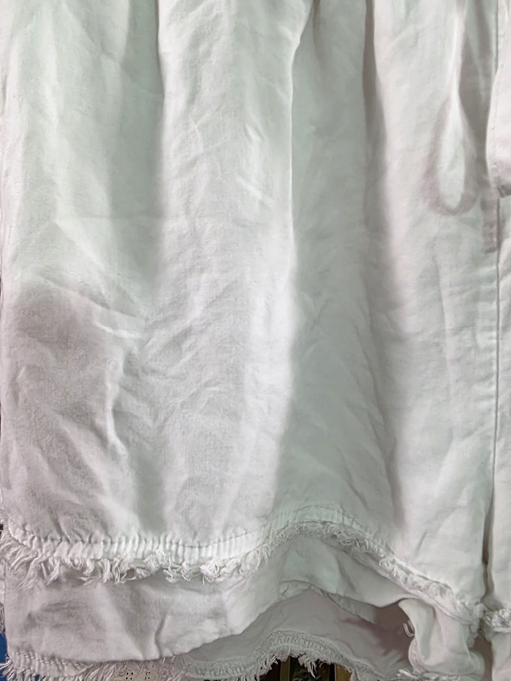 Thread & Supply White Distressed Frayed Hem Shorts Chic Beach Summer Lounge Sz S - Picture 2 of 9